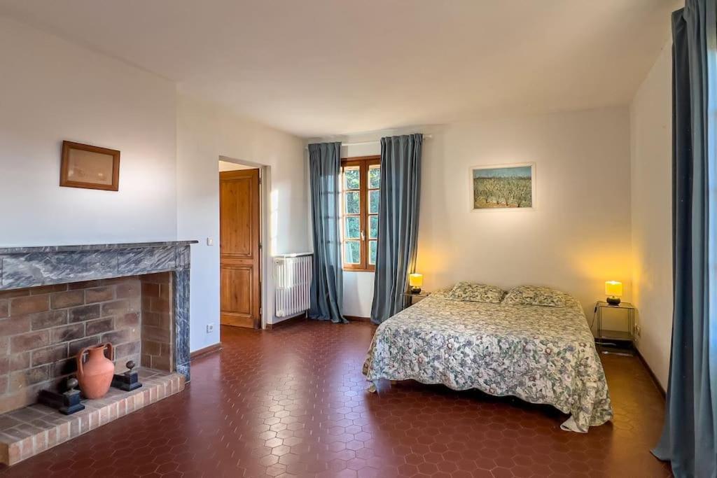 Mas De Charme En Pleine Camargue Villa Saint-Gilles  Bagian luar foto